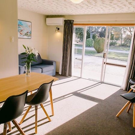 Flaxbourne Motels Ward Exterior foto
